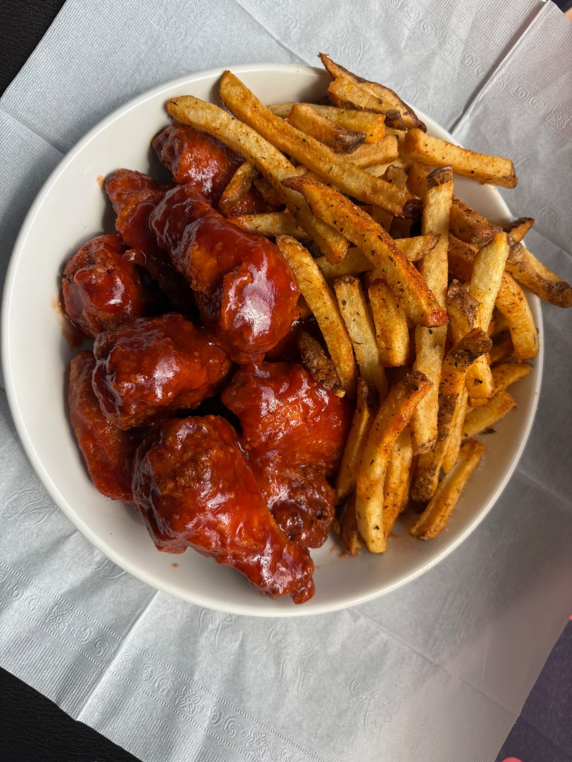 Spicy loaded fries poutine