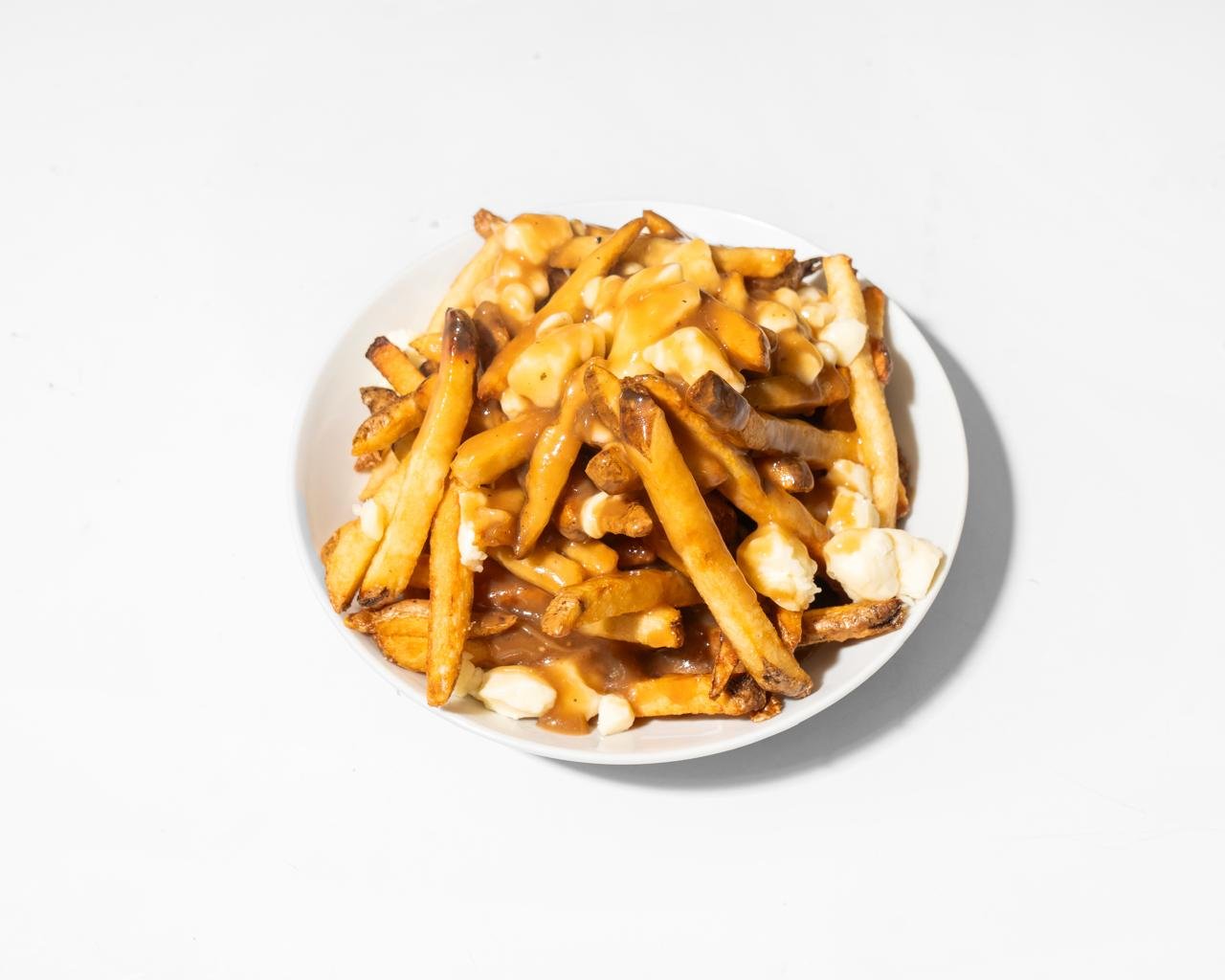 Classic poutine with cheese curds and gravy