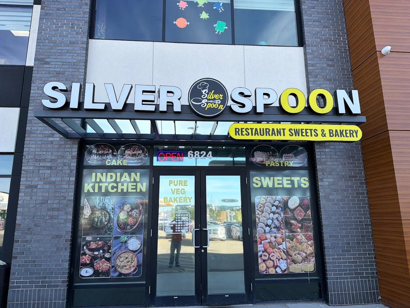 Silver Spoon restaurant dining in Edmonton