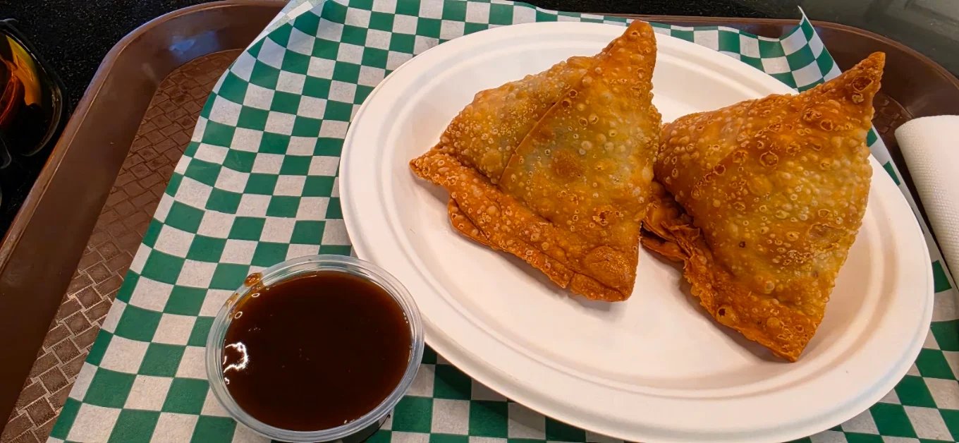 Fresh samosas at The Chai Hut