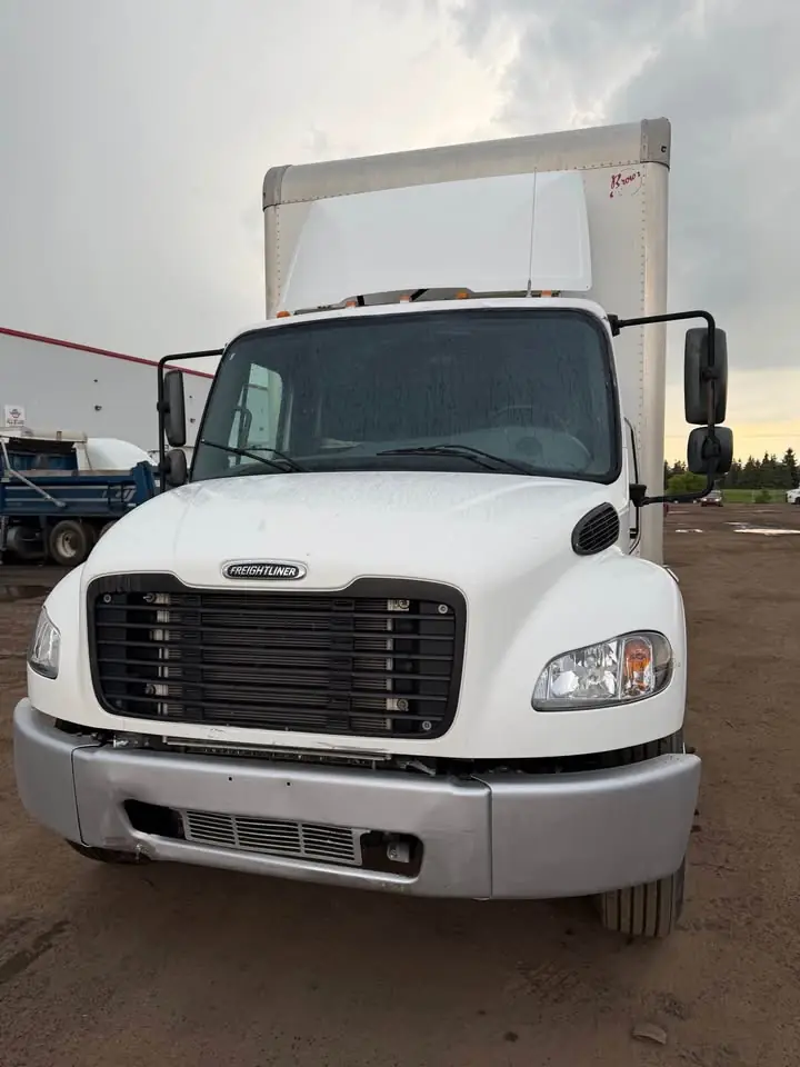 2021 Freightliner M2 106 24FT Box Truck